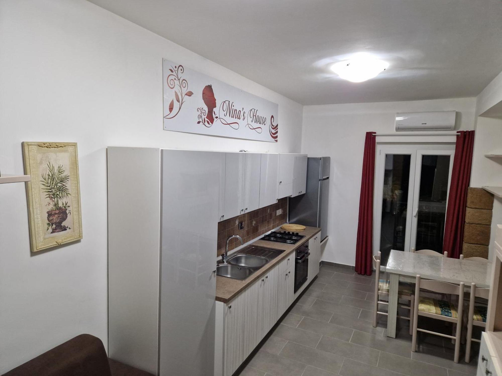 Nina's house 2, a 300 metri dal mare Santa Caterina Dello Ionio Marina Exterior foto